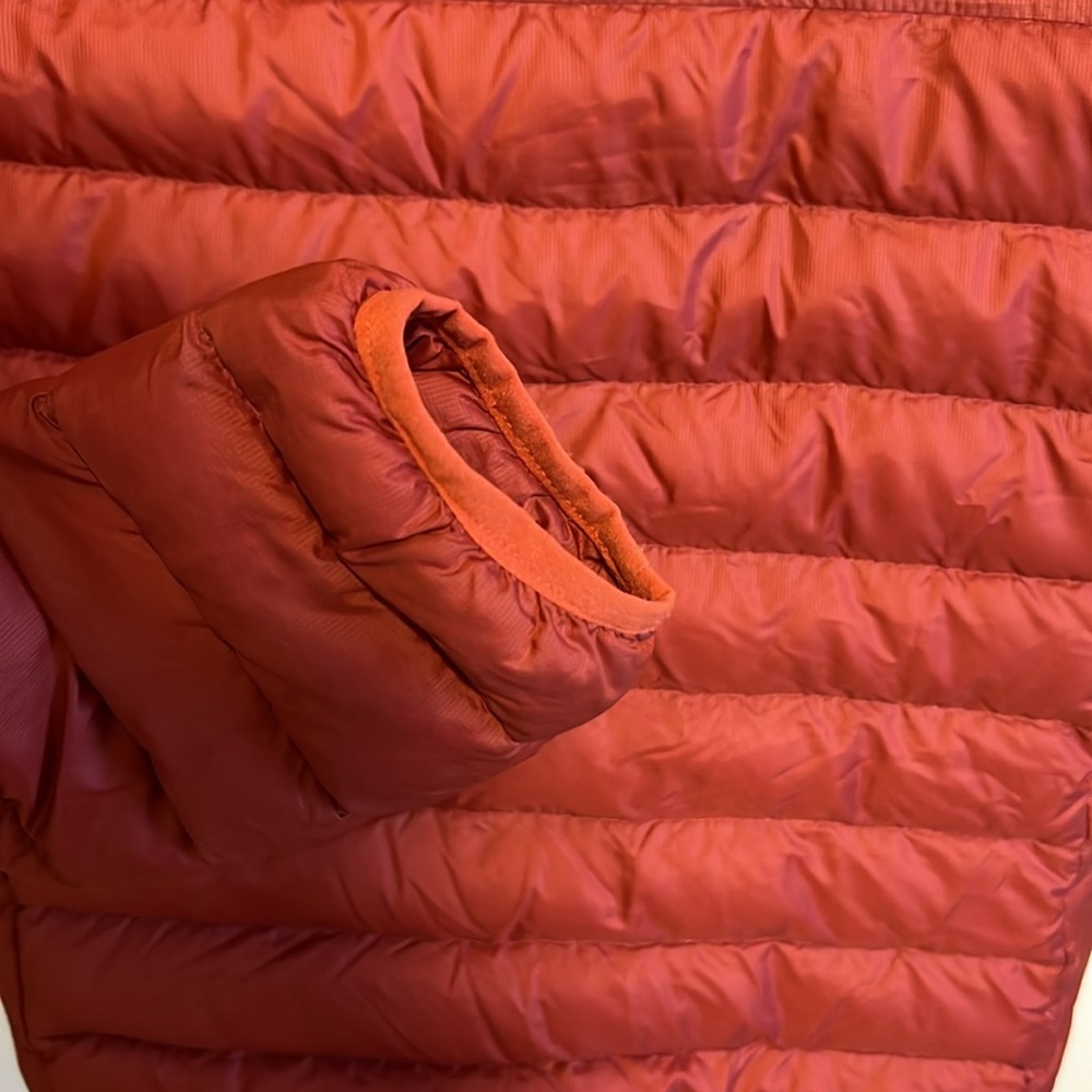 Patagonia Red Puffer Jacket - Picture 5 of 6